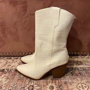 White Crocodile Print Western Cowboy Boots sz 11